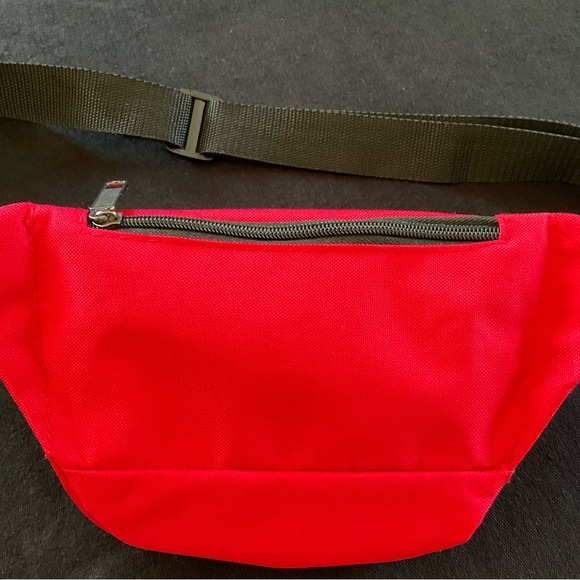 Iowa State Adjustable Belt Bag - Picture 4 of 8